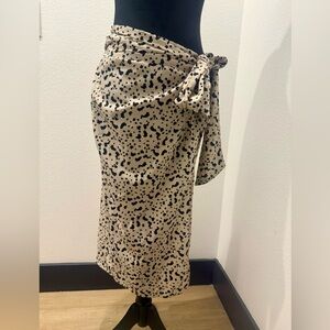 Vine & Love Beige Black Dalmatian Print Tie Wrap Skirt Small